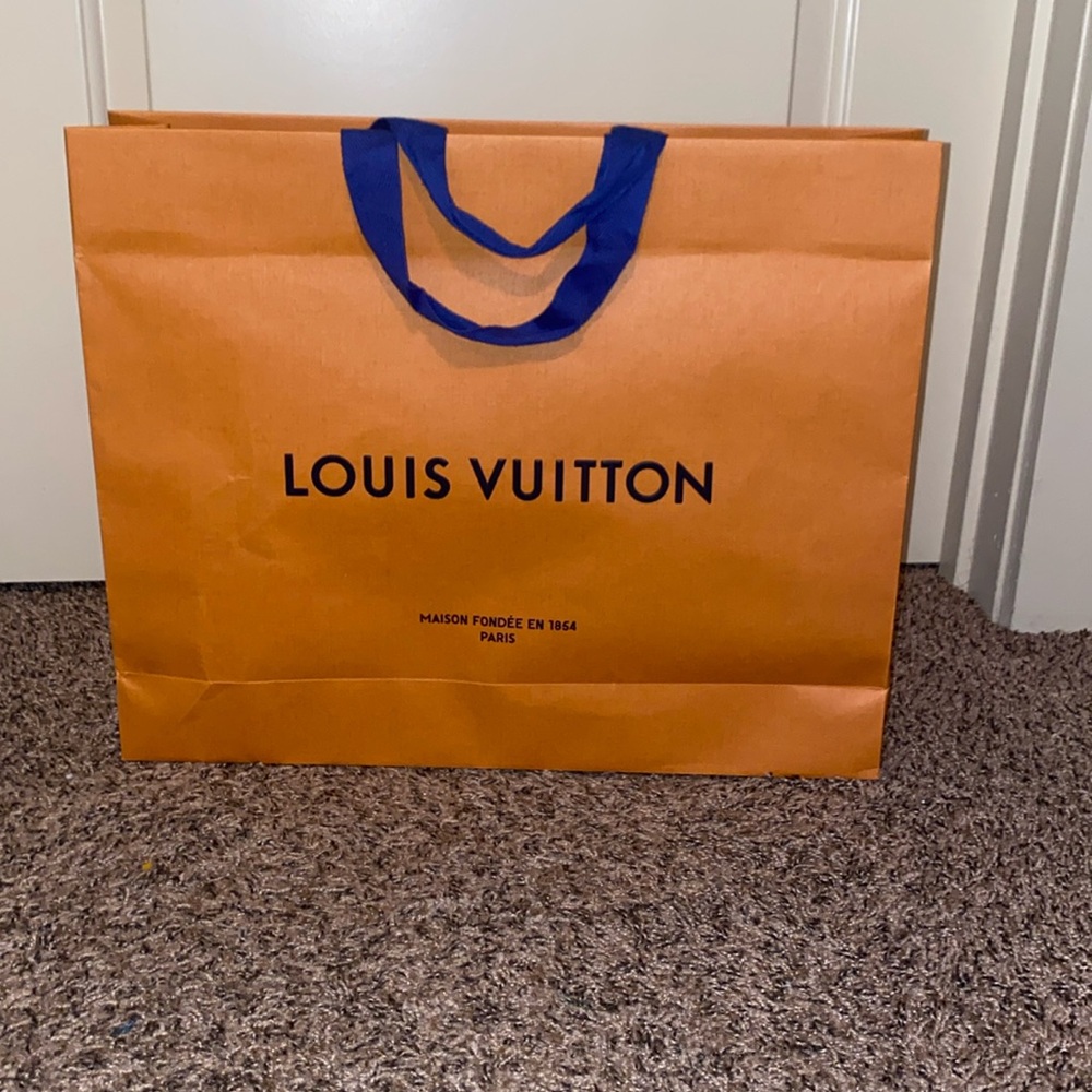 15 x slightly under 19 inch gift bag!